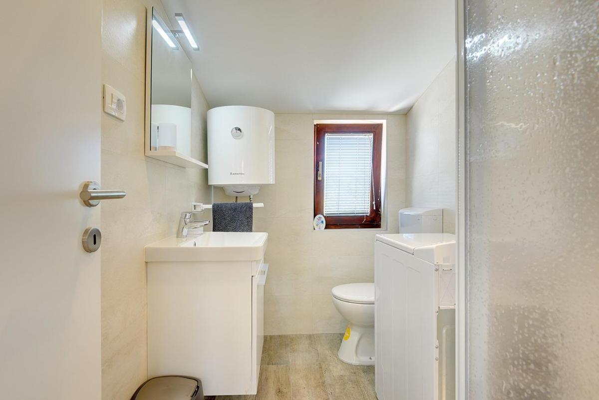 Villa Jela Medulin Bagian luar foto